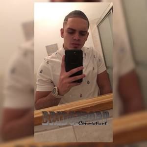 Meet your Posher, Javier